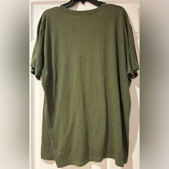 ⭐️3/$15⭐️Khaki Green Graphic T-Shirt with Flag Design - Picture 4 of 4
